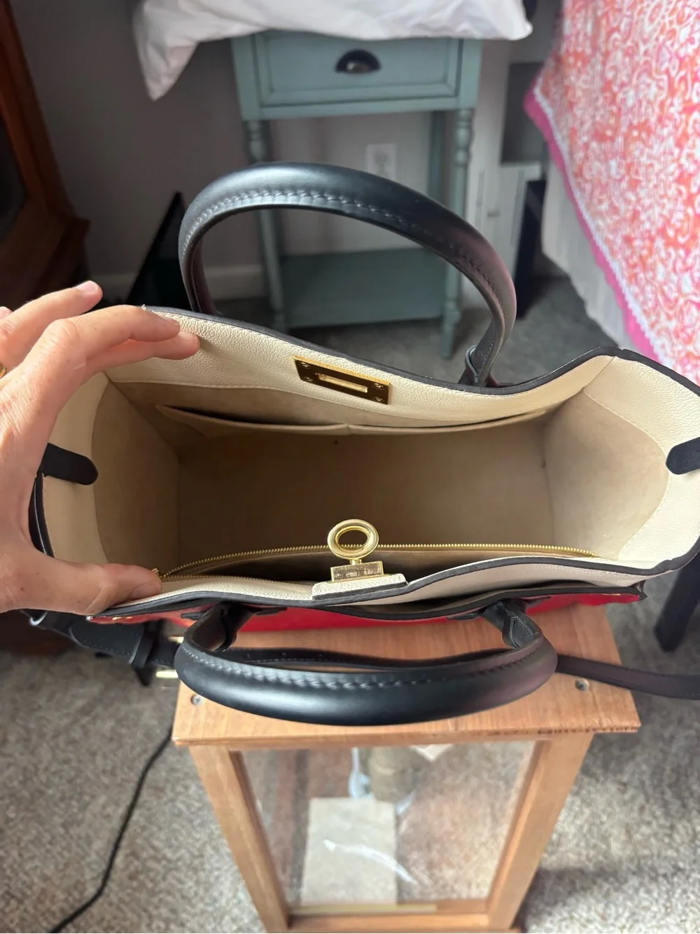 Louis Vuitton elegant louis